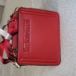 SUPER GORGEOUS RED STEVE MADDEN BAG